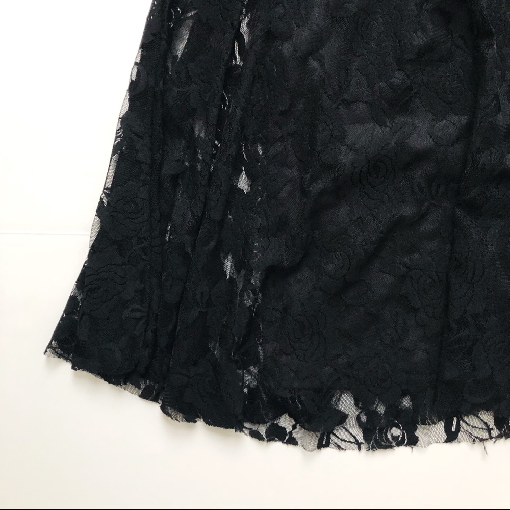 Black lace dress with floral detail. - Picture 3 of 8